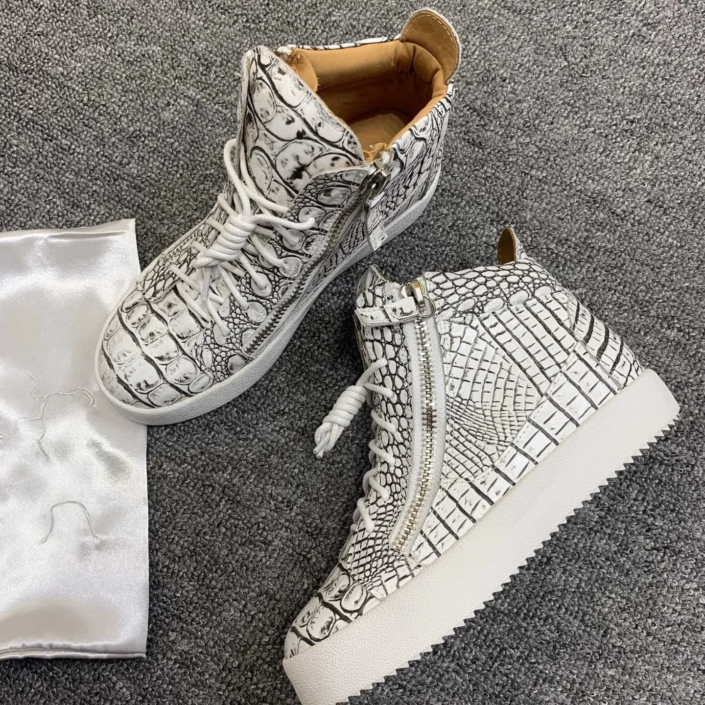 Top Quality Classic Mens Casual Sneakers Women High-top Real Leather Tennis Luxury Brand Designer Unisex Sports shoes ADN846