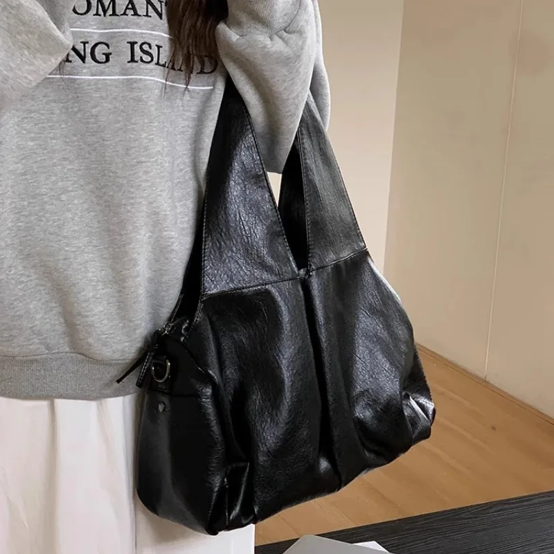 

Women's Multi-pocket Oil Wax Leather Shoulder Bag Large Capacity PU Travel Tote Purse Crossbody Handbags for Ladies