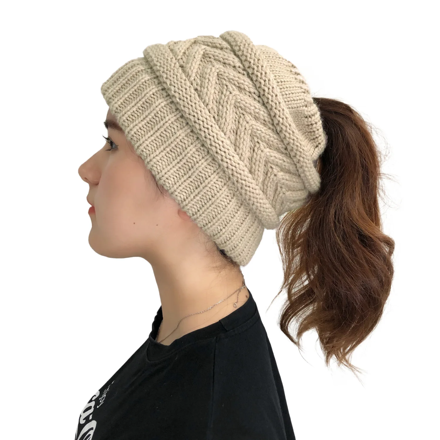 Winter Solid Cap Color Beanie Hat Dome Warm Horsetail Knit Hat women\'s Solid Color Fashion Outdoor