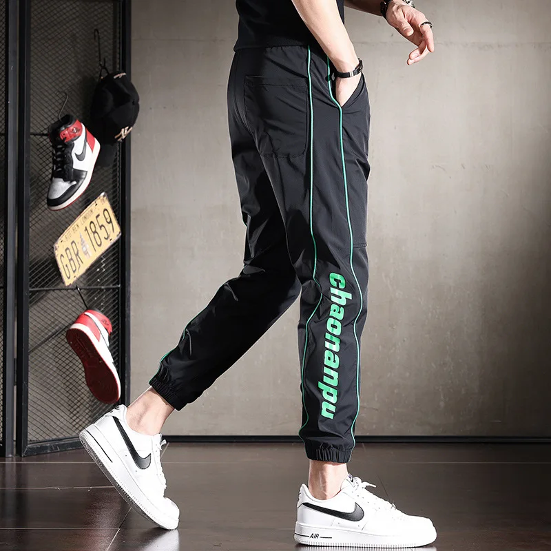 

Лето 2022, повседневные брюки из ледяного шелка, мужские брюки с тонкой эластичной резинкой на талии, полосатые сбоку, быстросохнущие спортивные брюки
