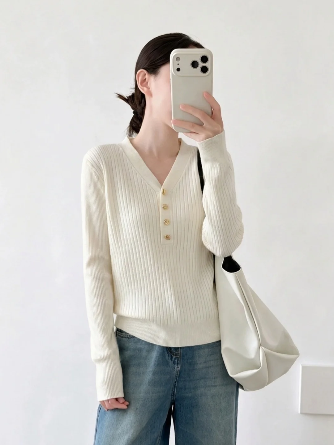 White V-Neck Knitted Top Women's Fashion Slimming Design Autumn Winter Inner Wear Base Shirt Korean Style Commute Style