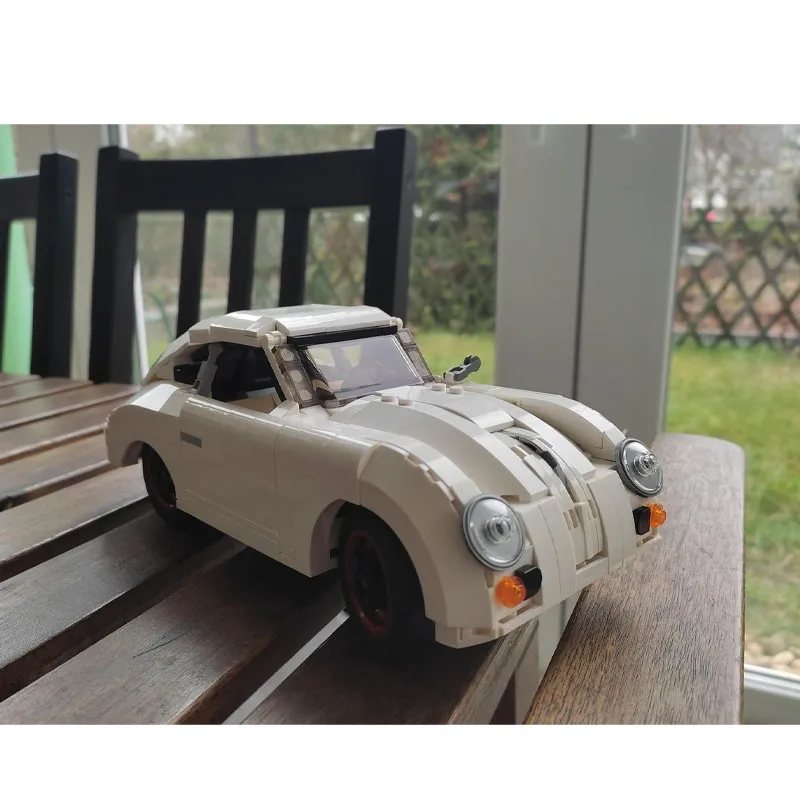 

MOC-130262 Classic Iconic City Sports Car Racing Building Block Model 651 Parts Boys Children's Birthday Building Block Toy Gift