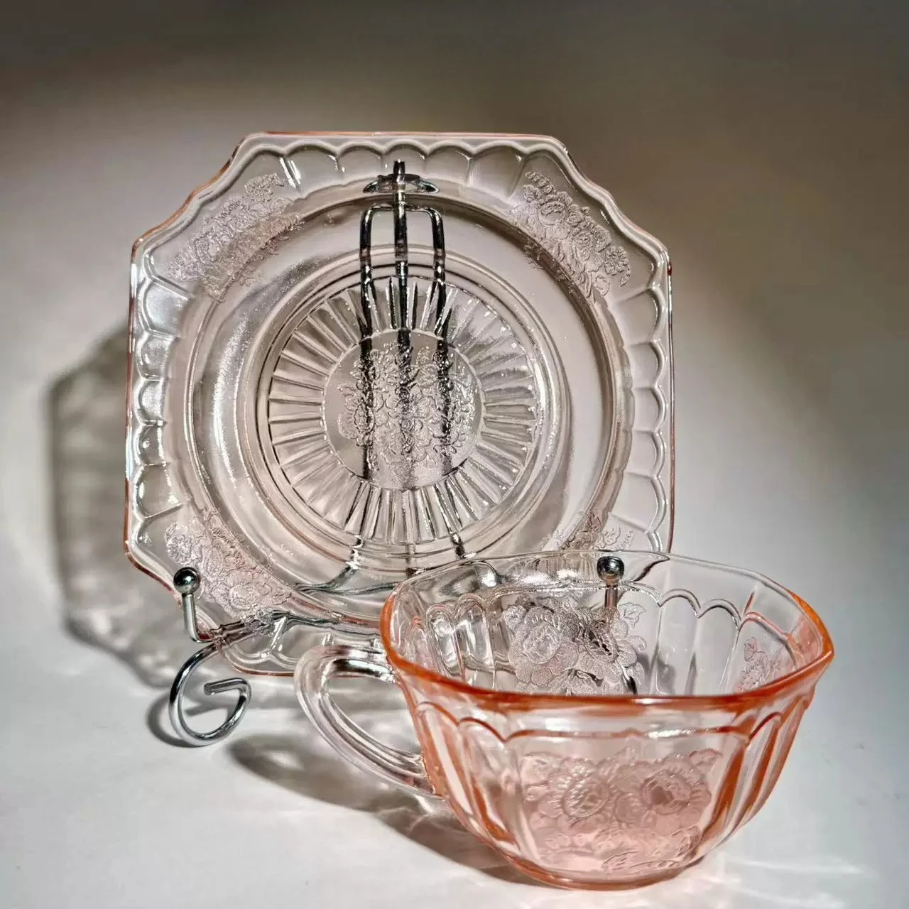 . Medieval high-quality texture American medieval cup saucer coffee cup saucer
