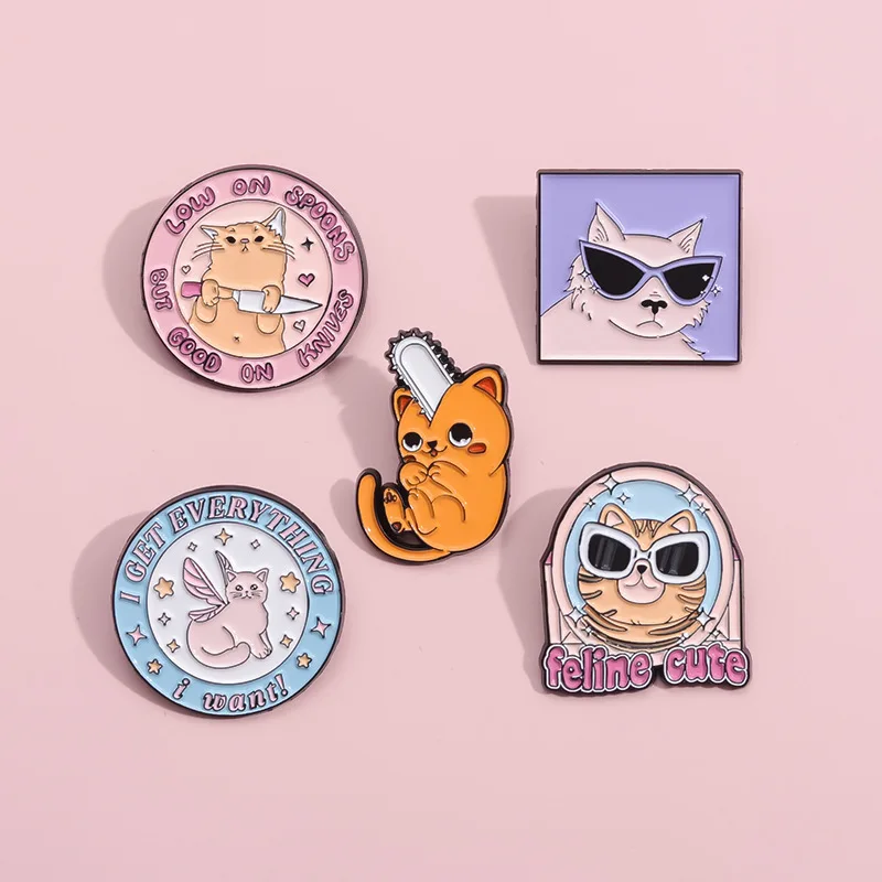 Cool cat with sunglasses Brooch Enamel Lapel Pin High Quality Alloy Badges Action Adventure Game Cosplay Brooches Jewelry Gift