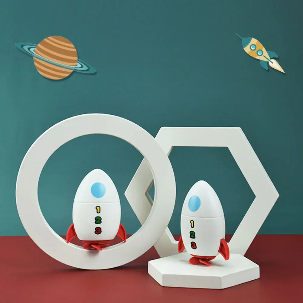 2Pcs Submarine Bathing Plaything Wind-Up Clockwork Shower Plaything Baby Bathing Recreation Supplies Submarine Toy