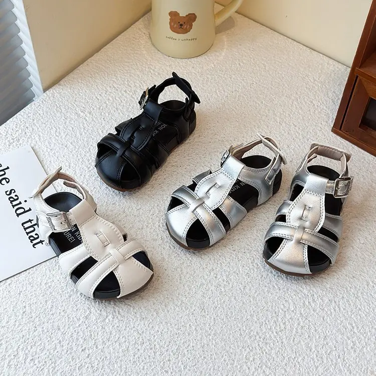 

Новинка 2023 года, летние детские сандалии, кожаные детские римские туфли унисекс, нескользящие модные пляжные сандалии на мягкой подошве для маленьких девочек и мальчиков