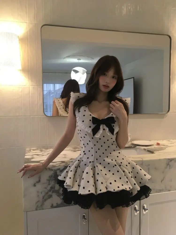 Y2k Sweet New 2 Piece Set Women Summer Bow Lace Button Floral Fairy Suit Female Halter Tops+High Waist Slim Cake Skirt Set 2024