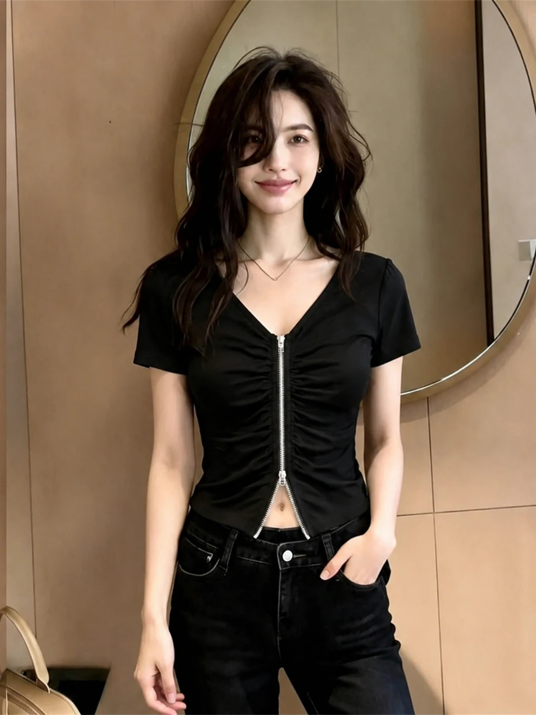 

Slimming Effect V-Neck Short Sleeve Women's Top Korean Style Commute Friendly Versatile Summer T-Shirt Poised Fashion Design