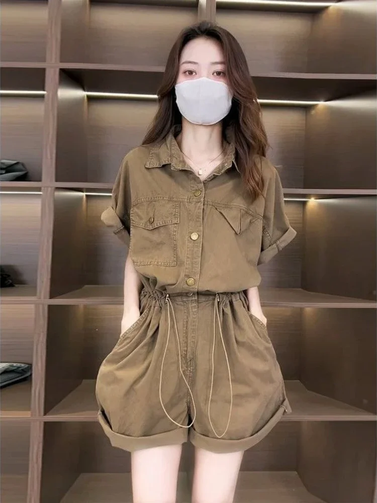 

Женские шорты, однотонные хлопковые шорты с закрытой талией, новые особенности одинакового наряда, летняя мода, тенденции 2025, женские короткие комплекты из 2 предметов