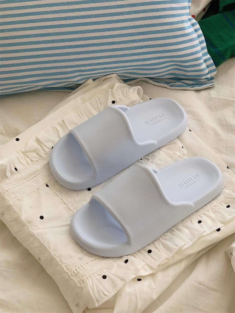 

Home Slippers Couple EVA Soft Bot Anti-Slip Odor Resistant Batoom Bathing Men's Women's Flat Sandals Comfortable Breathable