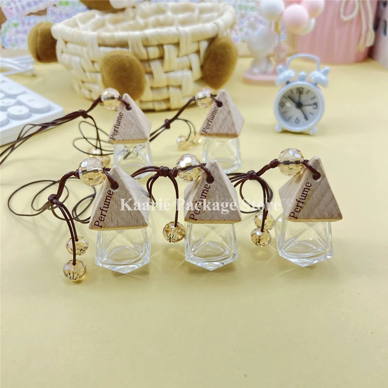 8ml Perfume Bottle Diamond-shaped Triangular Wooden Cover Wax Rope Crystal Beads Empty Bottle Fashion Car Aromatherapy Bottle