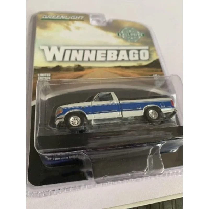 Model statyczny samochodu ze stopu, symulacja zielonego światła, fabrycznie nowy z opakowaniem, prezent urodzinowy dla mężczyzny, gotowy produkt kolekcjonerski