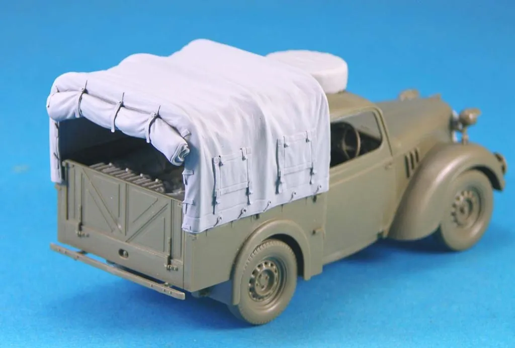 1:35 Scale Resin Die-casting Armored Vehicle Parts Modification Does Not Include Unpainted Car Models