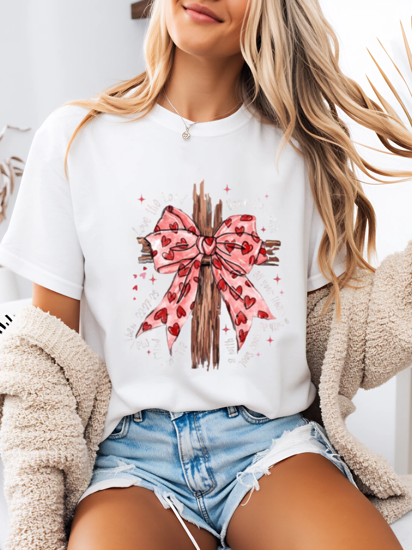 

Heart Bow Print Valentine's Day T-Shirt Women Casual Wear White Plus-Size
