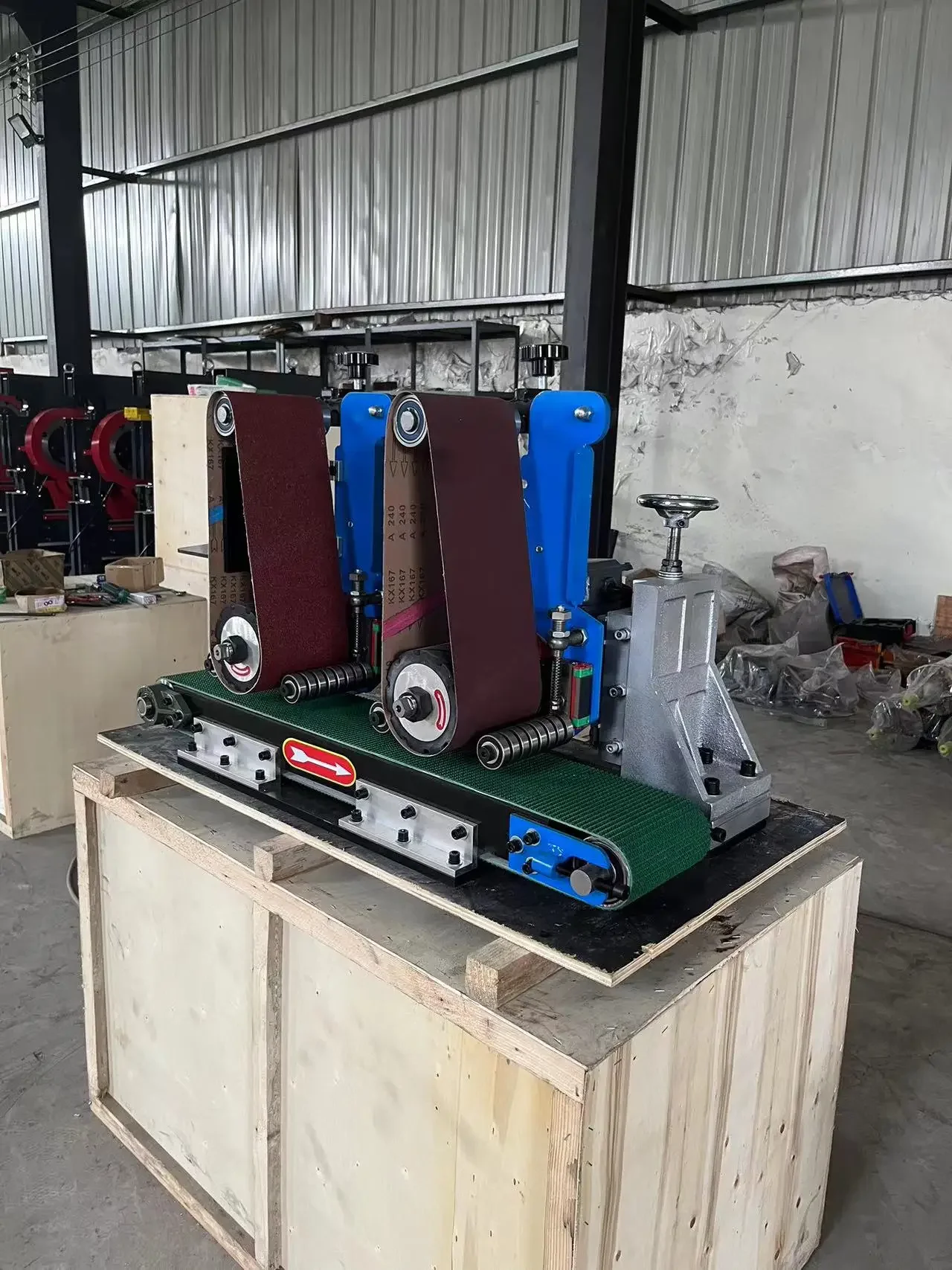 

New Fully Automatic High Efficiency Metal Sheet Deburring and Grinding Desktop Machine