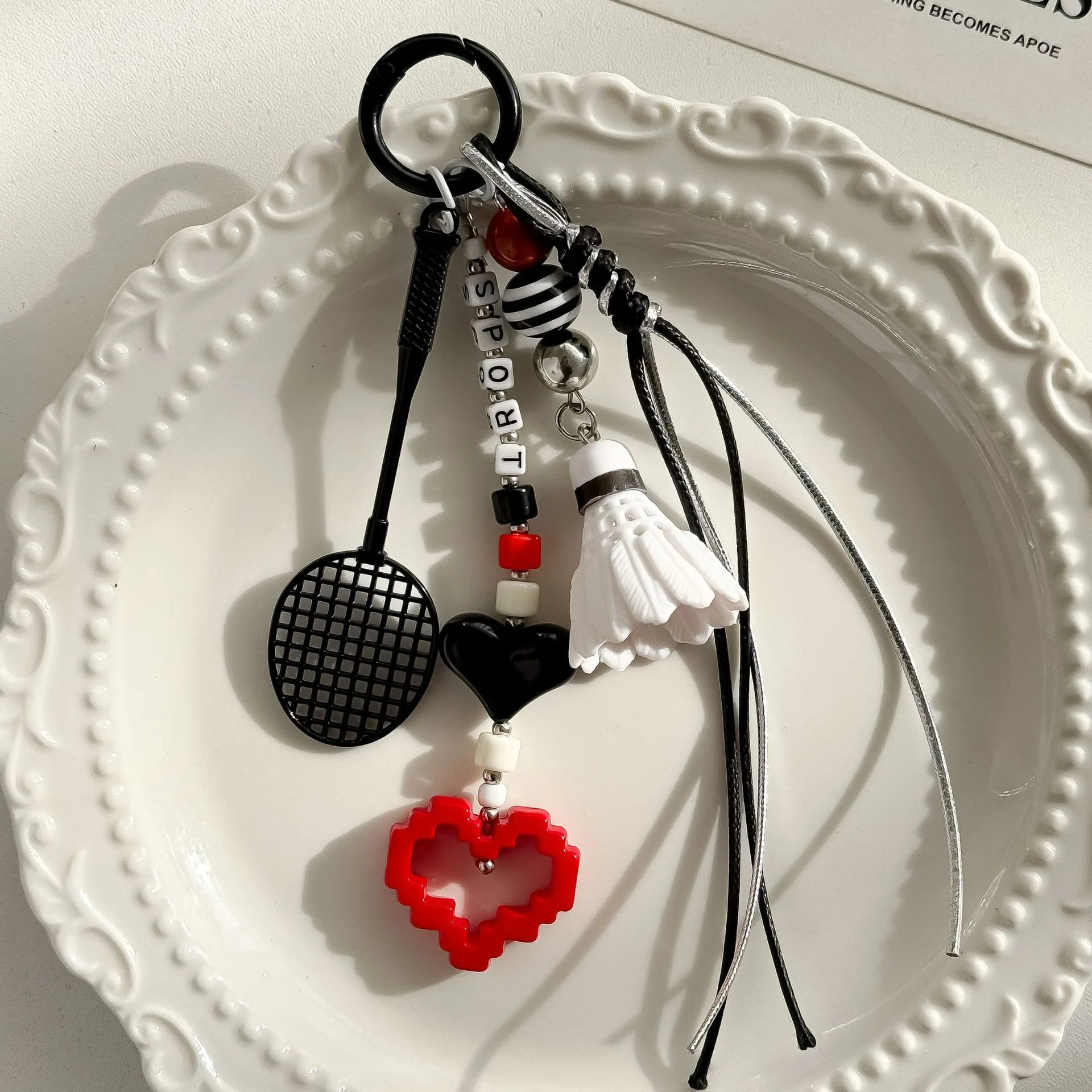 Creative sports racket keychain Handmade beaded bag pendant Personalized backpack pendant Car key decorative gift