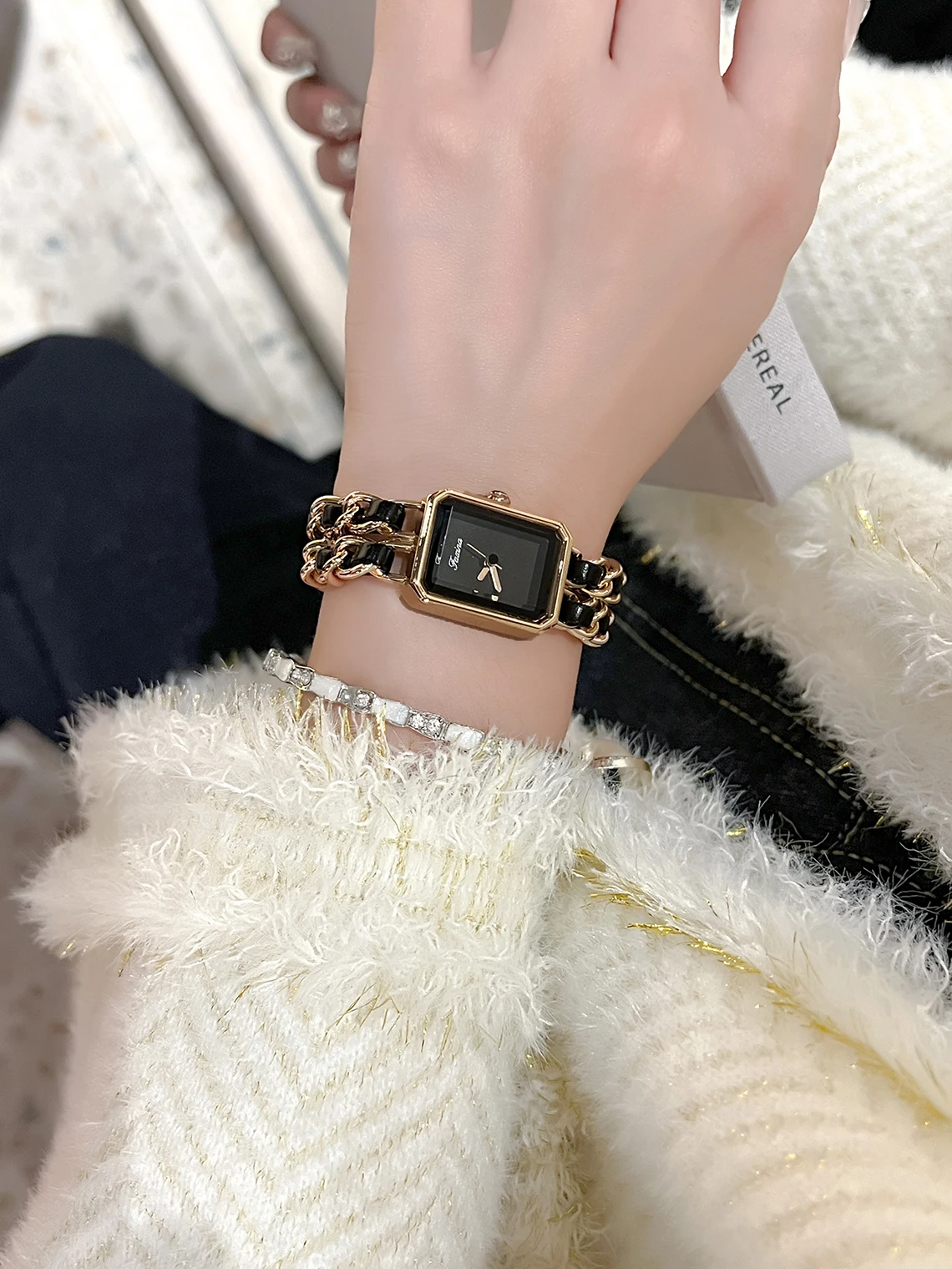 

Черная пластина Color Office Lady повседневного ношения для японских и азиатских стран