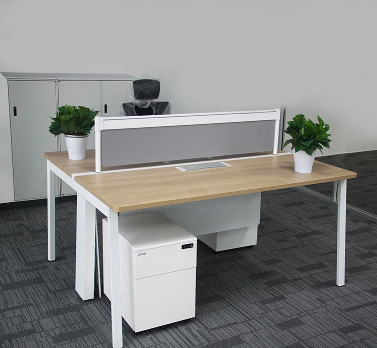 Modern Commercial Office Desk Metal Frame Benching Staff Work Station Table With Screen Divider