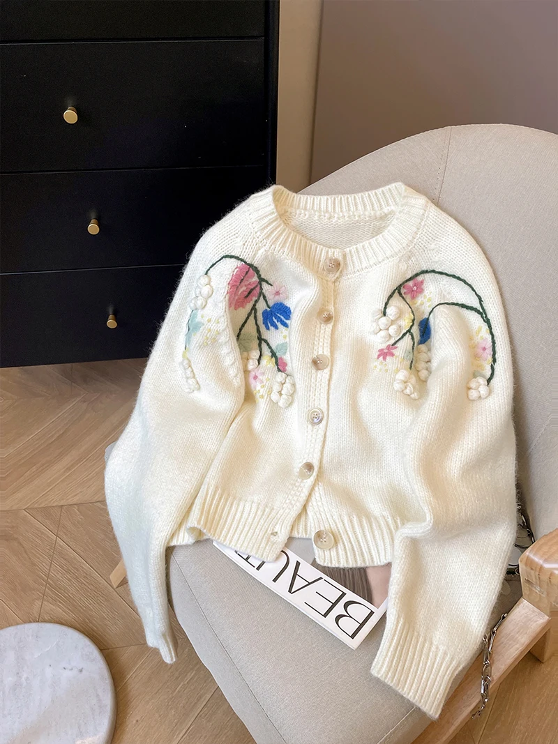 Bomon Heavy Embroidery flower knitted Cardigan lovely woman 2024 early autumn new pure and gentle temperament thickened sweater