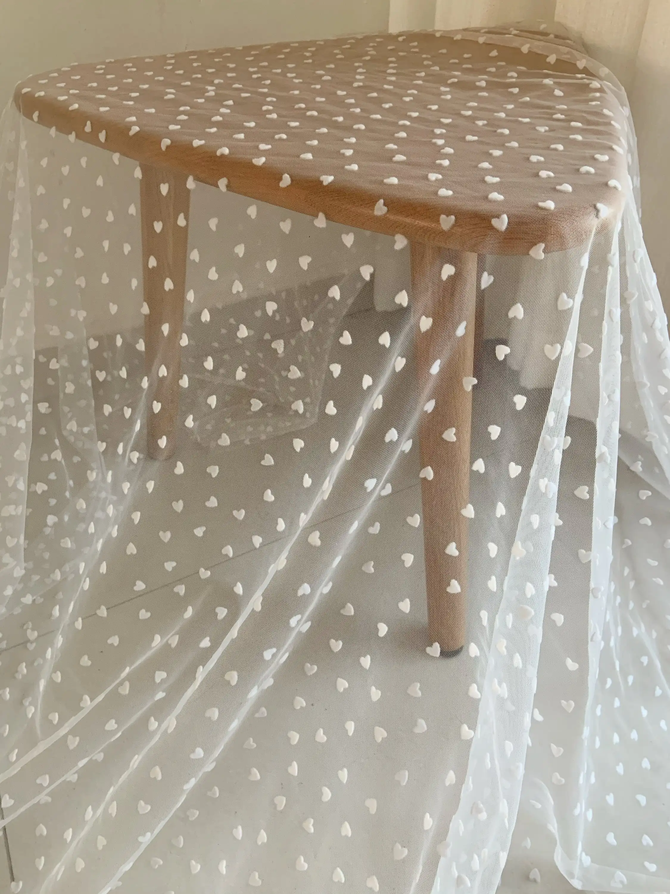 

Flocked Tulle Fabric, Cute Soft with Heart-shaped Pattern Fabric for Puffy Dress and Children Dress, 150 cm wide, 2 Yards / Unit