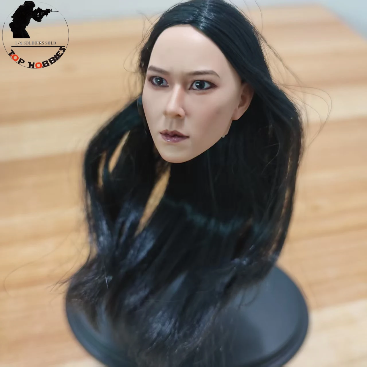 

1/6 Scale Action Figure Accessory 16-7 1:6 KUMIK Female Head Sculpt Black Straight Hair F 12" Hot Toys 1/6 Ph TBleague JIAOUbody