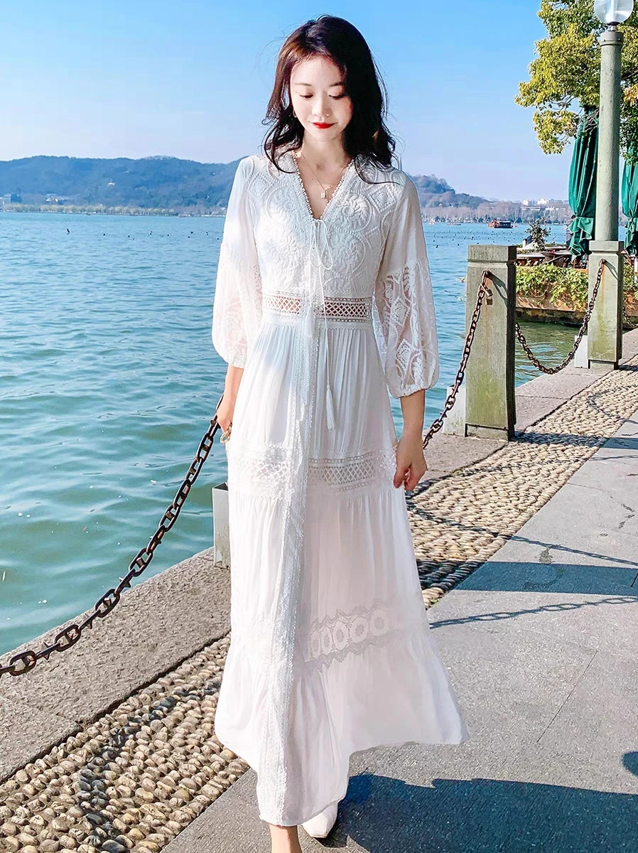 High Grade Customized White Sweet French Bubble Sleeve Beach Dress 2023 Summer Sexy V-Neck Long Dress