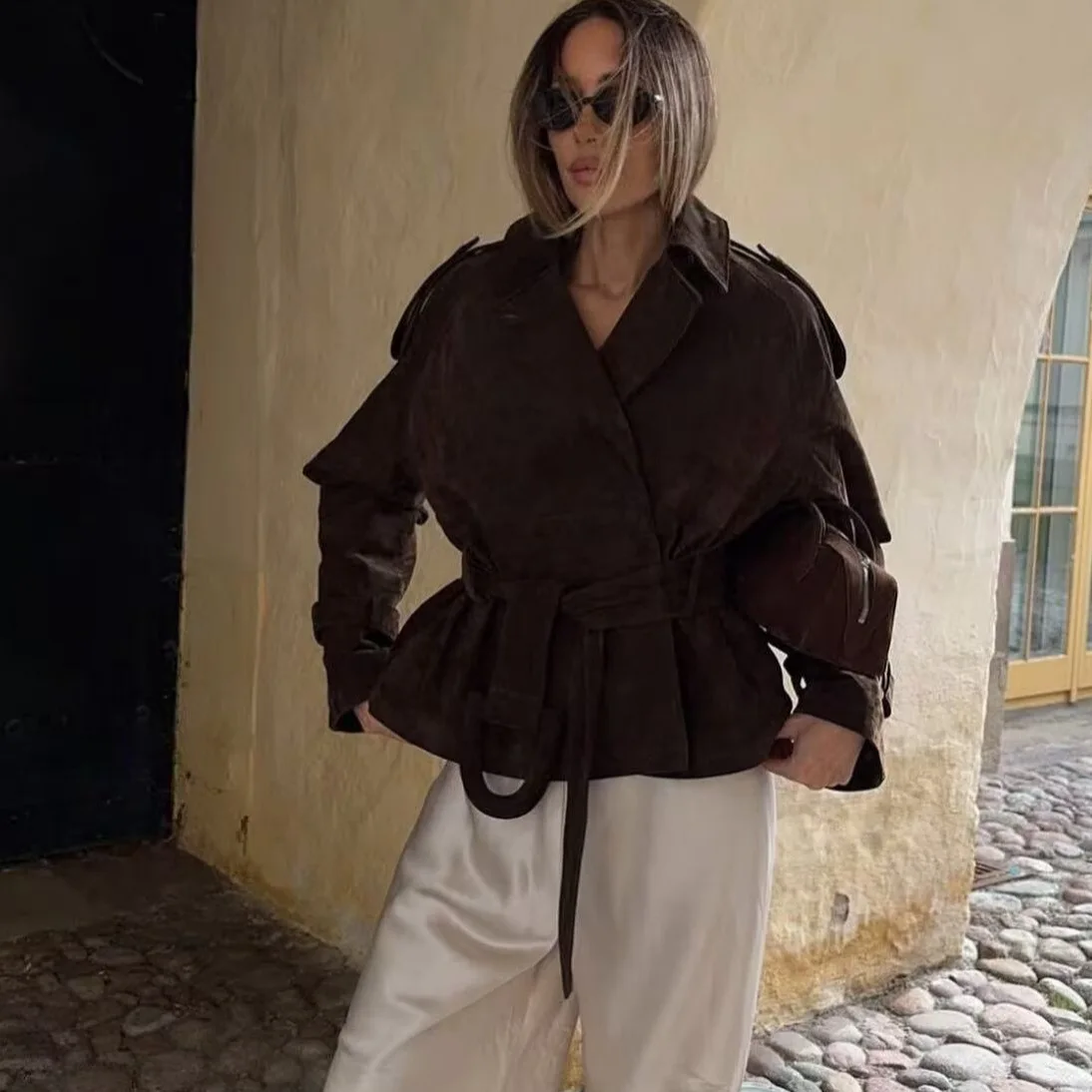 

Women's Retro Brown Lace-up Lapel Coat Long Sleeve Short Jacket Autumn and Winter Multicolor with Belt Short Coat