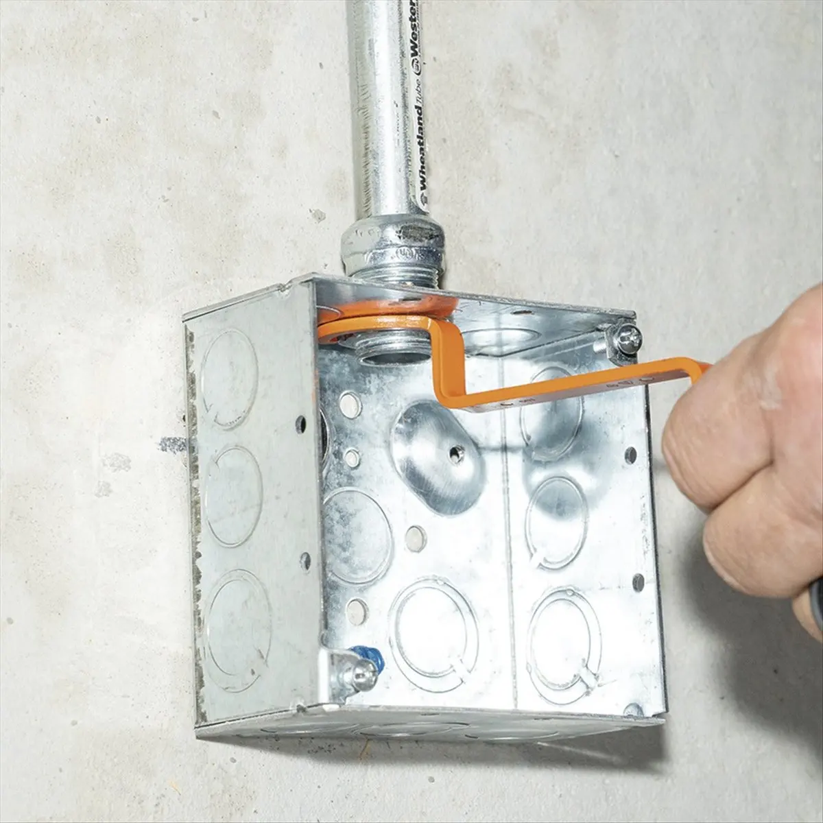 

A20I Набор ключей для блокировки кабелепровода из 3 предметов, затягивающие и ослабляющие контргайки в плотных помех, 1/2, 3/4 и 1 дюйм, смещенные изгибы 50900