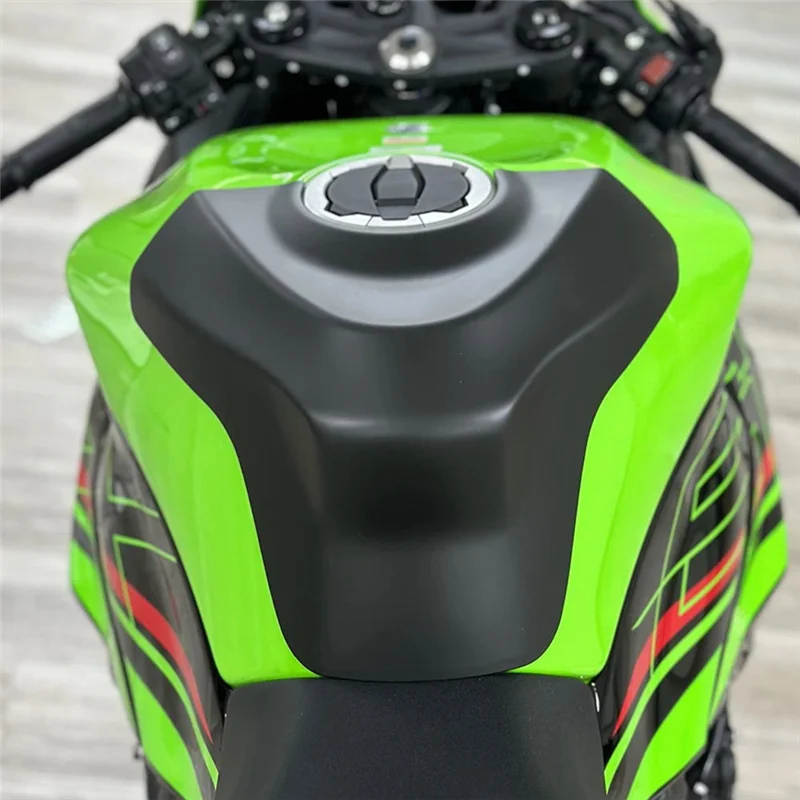 

Unique Motorcycle Fuel Gas Tank Cover Protector For KAWASAKI Ninja ZX6R ZX-6R 2019-2024