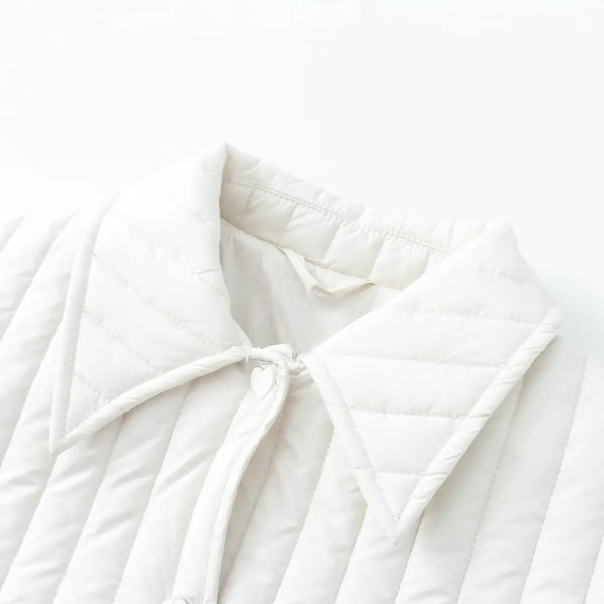 Chaqueta corta de algodón con botones en forma de corazón y solapa de rayas verticales holgadas a la moda de dos colores para mujer