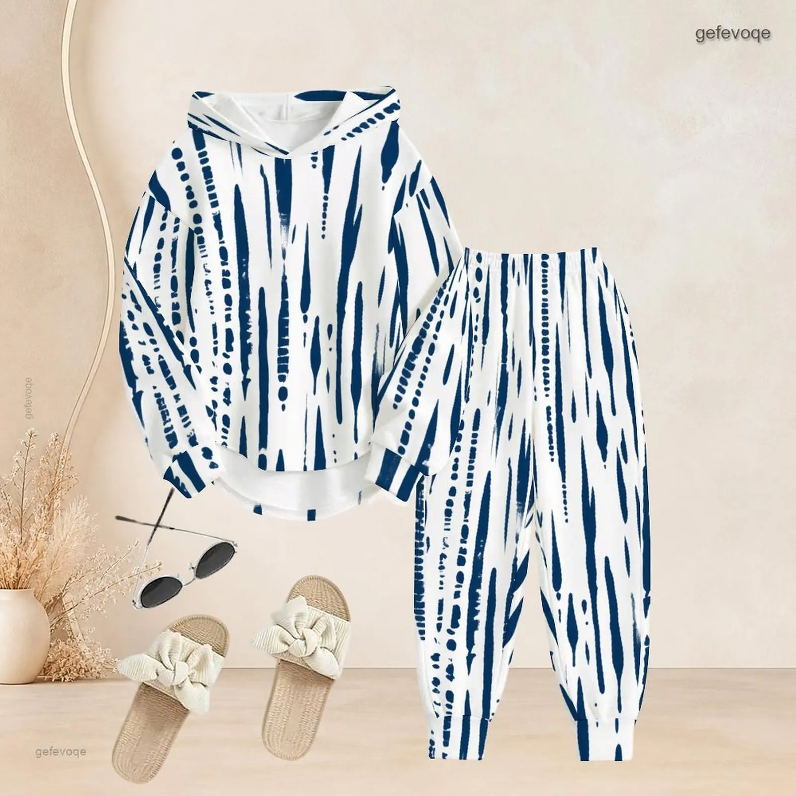 Long Sleeve Hooded Top Cuffed Pants Two Piece Printed Pants Set for Women