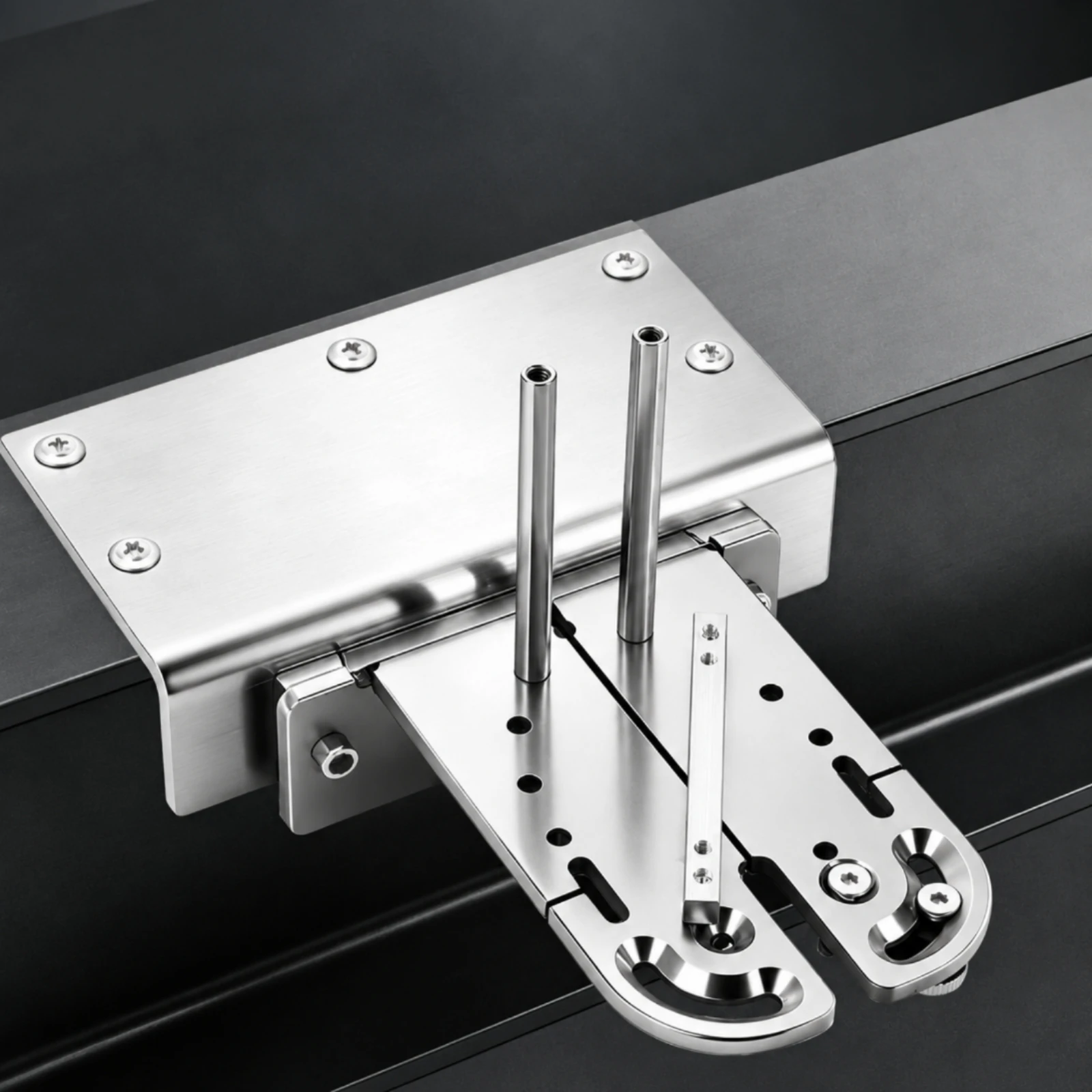 Metalworking Bench Vise Space-Saving Multifunctional Jewelry and Metalworking Bench Clamp Adjustable Jaw Workbench Clamp