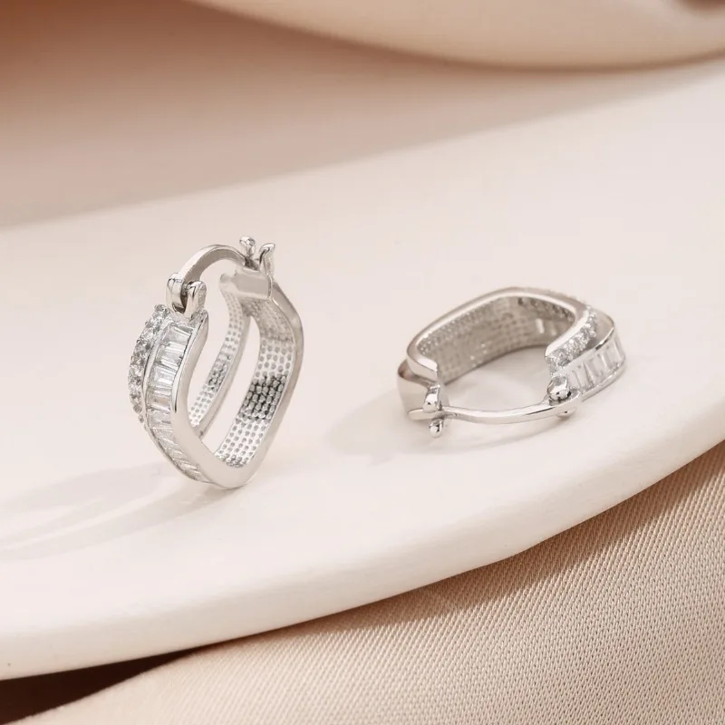 

InsS925 Silver Simple Double-line Zircon Stud Earrings Fashion Temperament Light Luxury New Jewelry