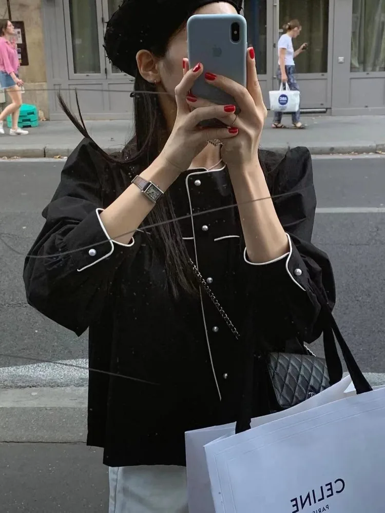 韓国風レディースゆったりバブルスリーブ、ラウンドネック、配色切り替え、ハイファッションセンセーション、シックなコート風スリーブ、ブラック