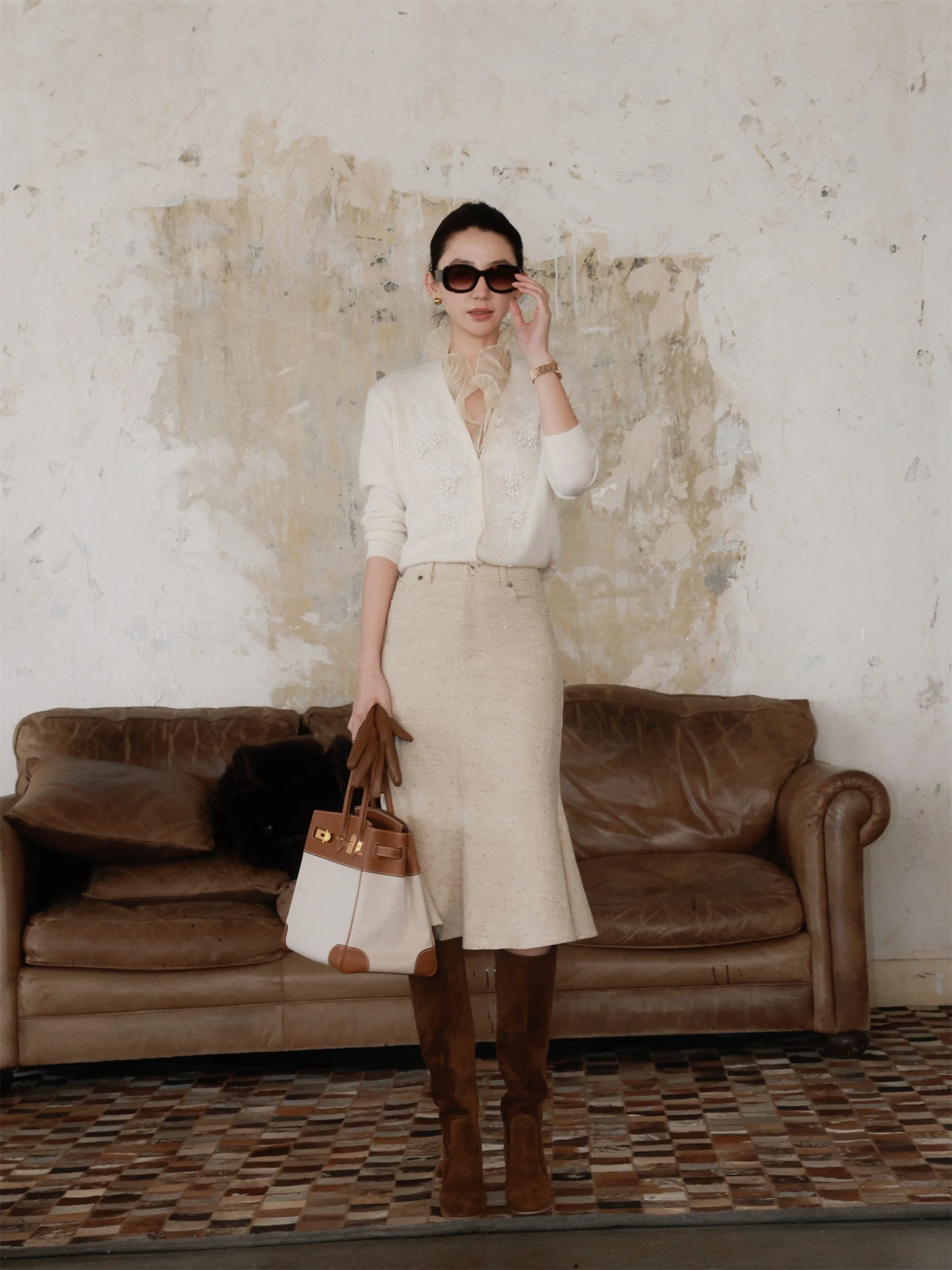 

Needop Knitted f Sve Camere Sweater in Beige French Sle Women's Faion Thin round Ne Knitwear for Autumn Season