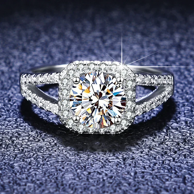 

18K gold inlaid diamond ring, moissanite PT950 platinum proposal ring, 1-carat D-color VVS1 fashionable and simple ring