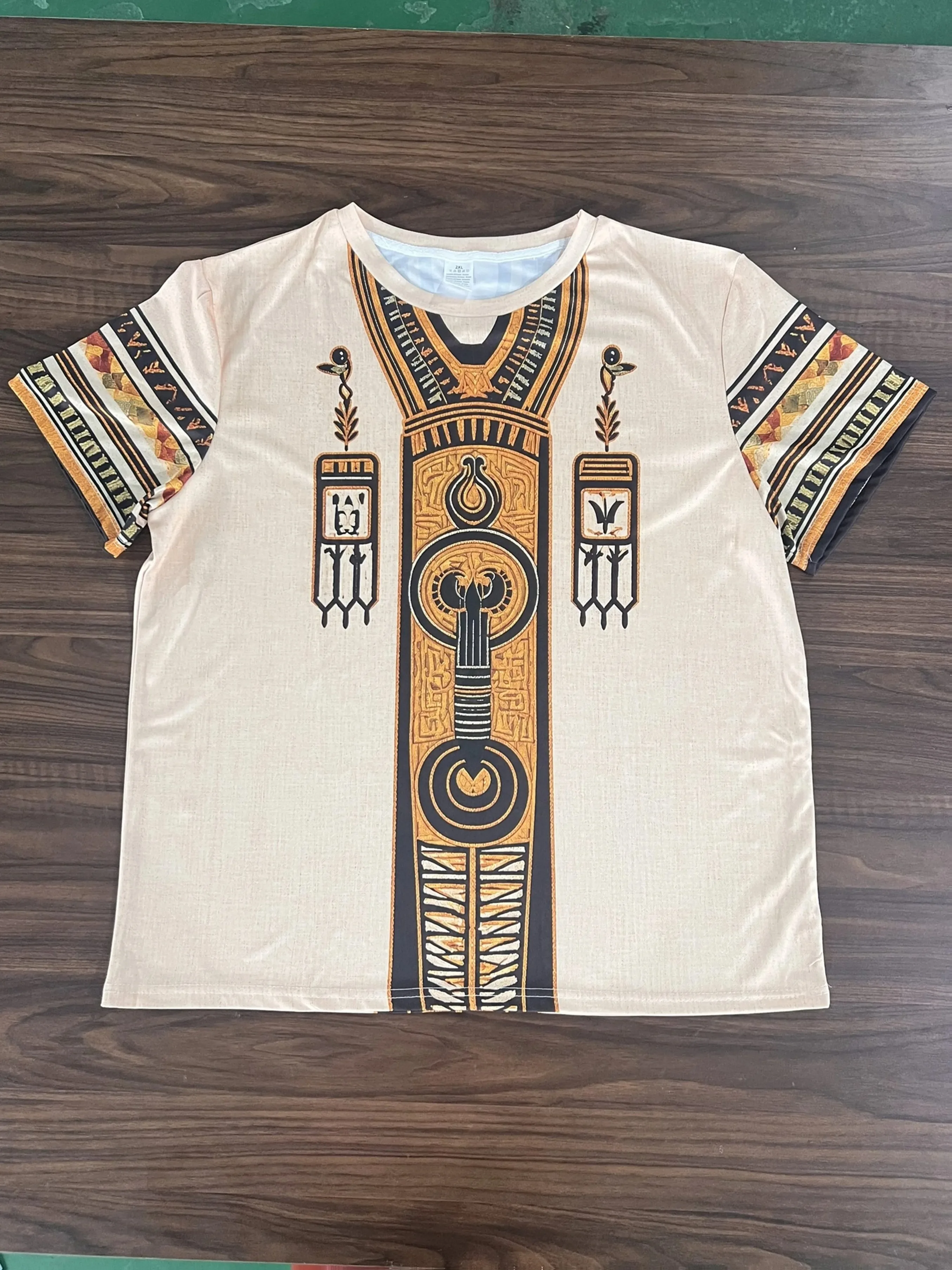 Herren-T-Shirt mit altem ägyptischem Totem-Volldruck, Pharaonen-Ethno-Retro-Oberteil mit Leinenstruktur und Rundhalsausschnitt – Detail 3