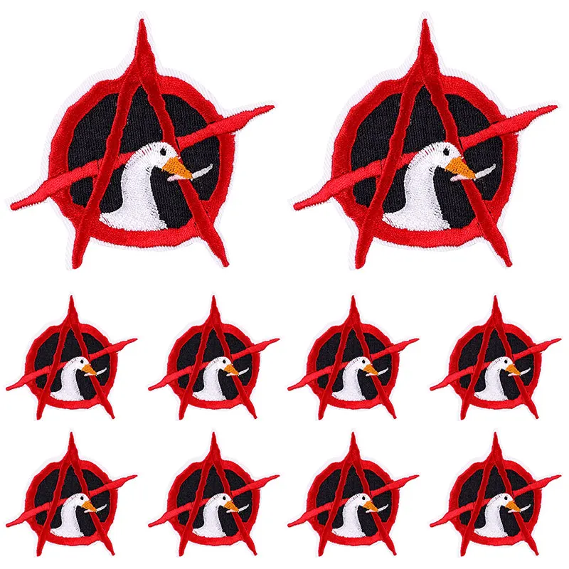 Parche bordado termoadhesivo calavera y corazón rojo para ropa - imagen 5