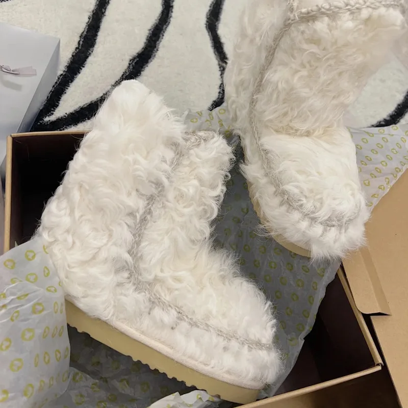 

25 new sheepskin and fur integrated white short tube thick-soled snow boots for women's winter velvet thermal cotton wool shoes
