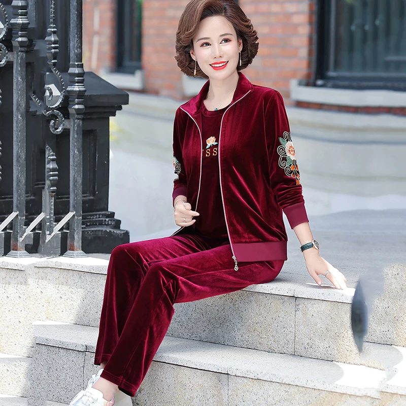 

Gold Velvet Suit Women 2022 New Spring Autumn Two-Piece Female Fashion Loose Long-Sleeved Sports Suit Mom Casual Two-Piece