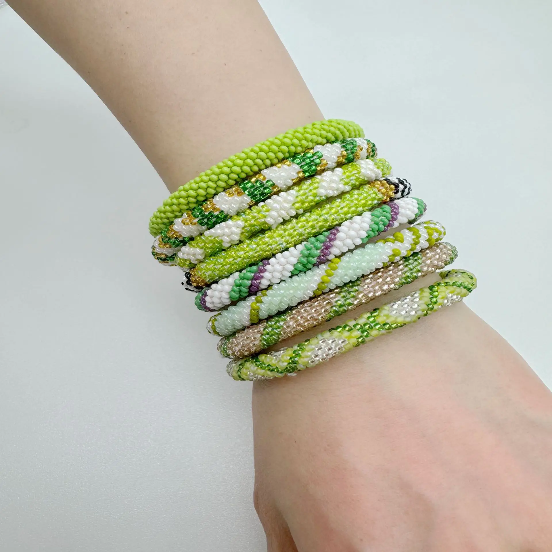 

Japanese Rice Bead Woven Bracelet Nepal Ethnic Beaded Bangle Ins Niche Handmade Aromatherapy Wristband
