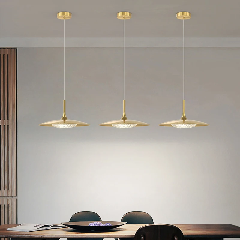 النمط الكلاسيكي الحد الأدنى قلادة ضوء الشمال المعادن قلادة LED غرفة المعيشة غرفة الطعام متجر ديكور داخلي مصباح معلق