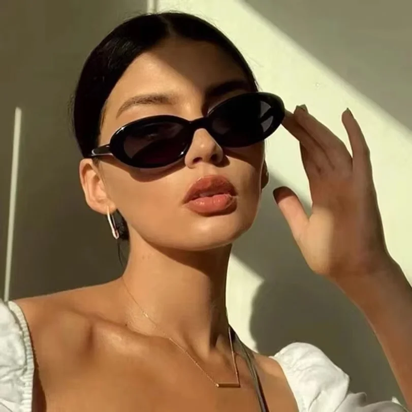 Retro Small Oval Frame Riding Sunglasses Women Fashion Black Cow Color Sun Glasses Fashion Shades Polarized Eyewear UV400