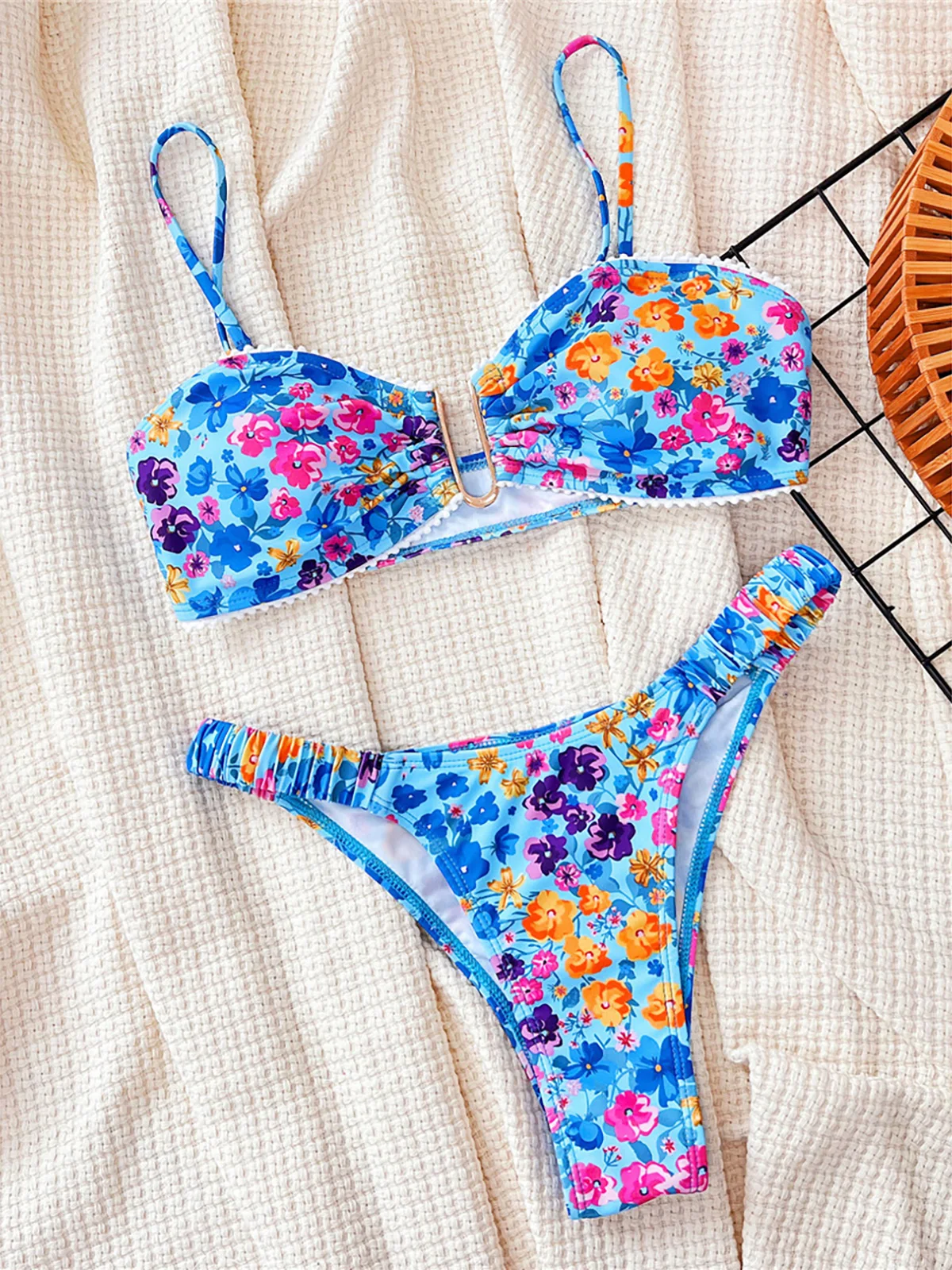 Bikini con estampado de flores para mujer, traje de baño de dos piezas con cuello en U, estampado arrugado, K5741