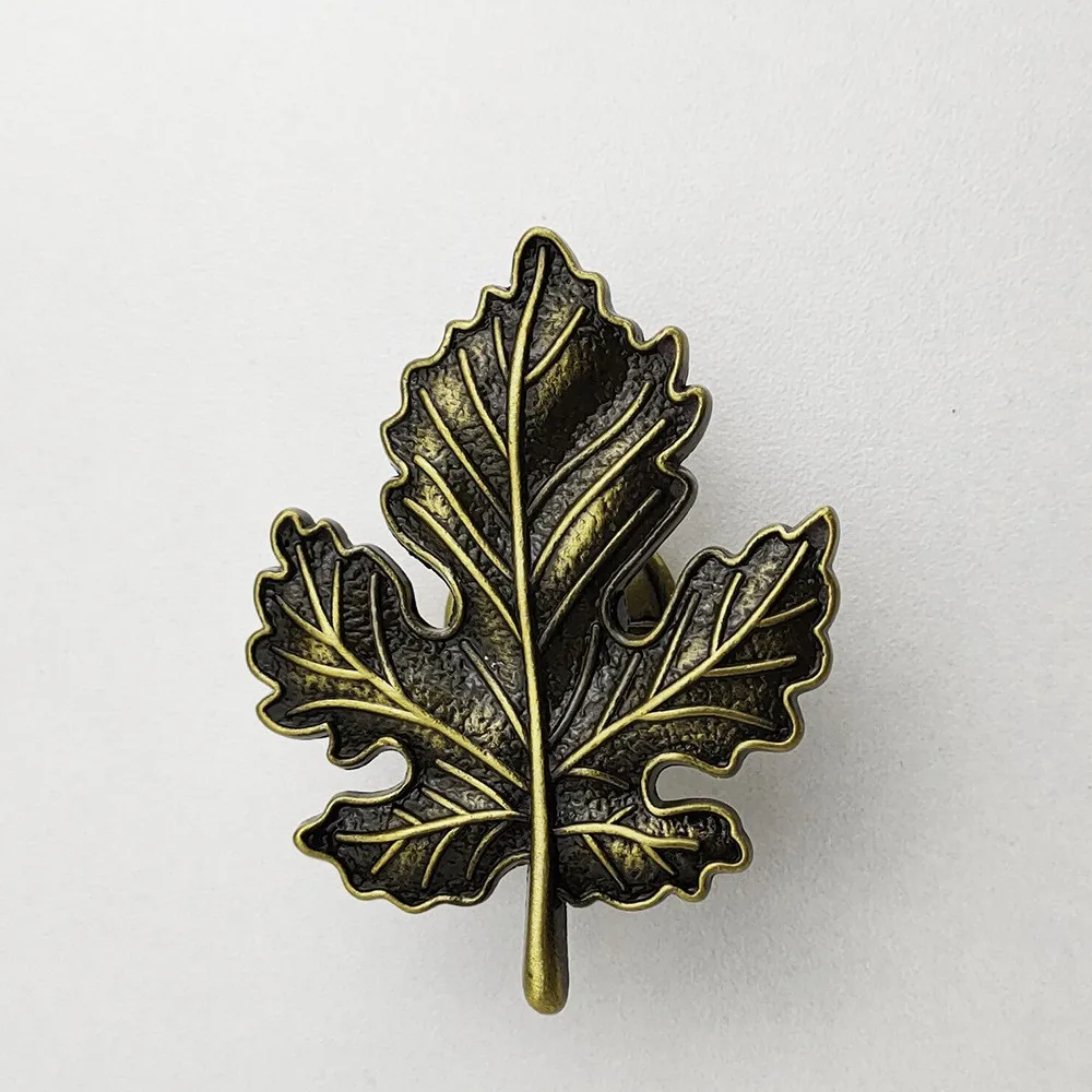 Maple leaf hand-hold  Cabinet maple leaf drawer handle  Single-hole zinc alloy personalized home decoration small handles