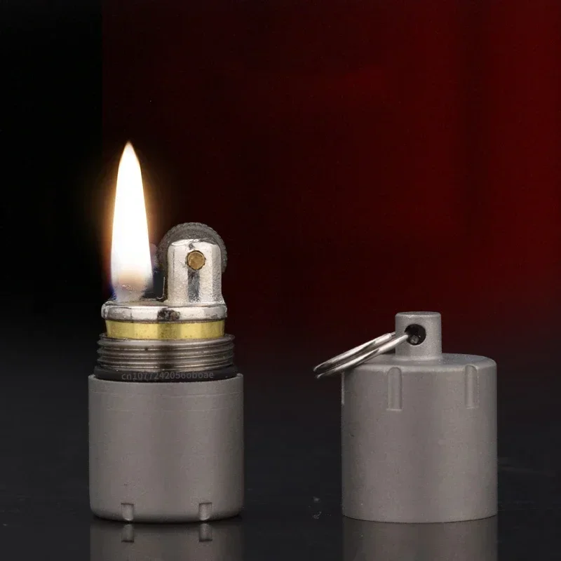 New Creative Metal Mini Keychain Lighter Windproof Gasoline Kerosene Titanium Box Lighter Cigarette Accessories Men's Gift