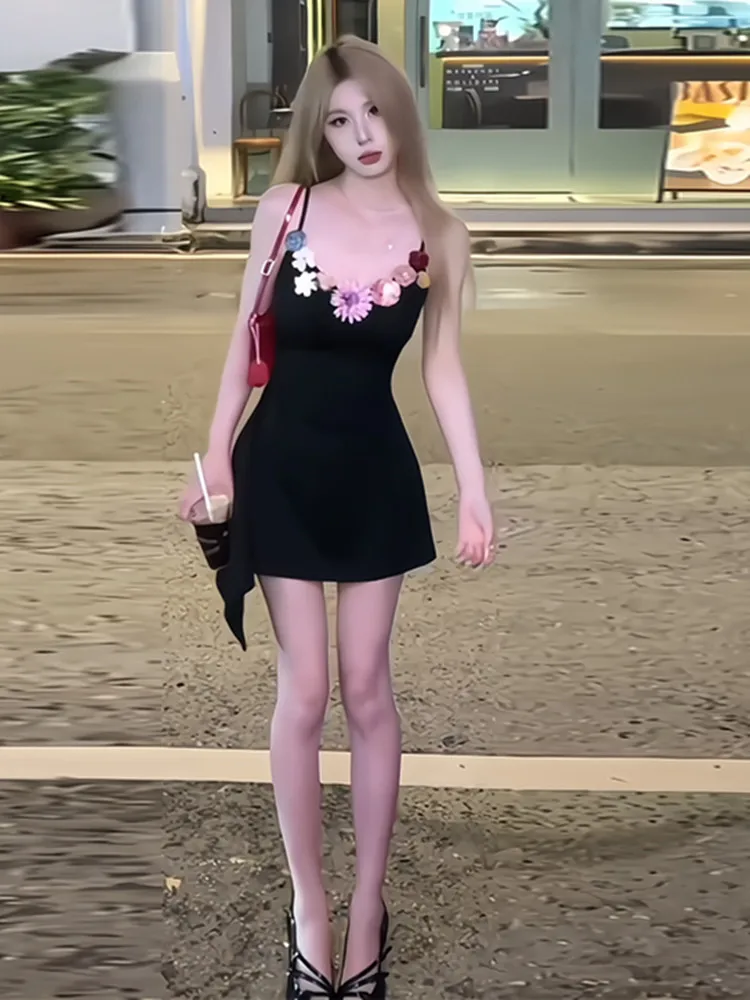 

Sweet And Spicy Style Short Skirt V-Neck Floral Embroidery Date Night Black Dress Women Summer New Arrival Pure Desire Hot Sale