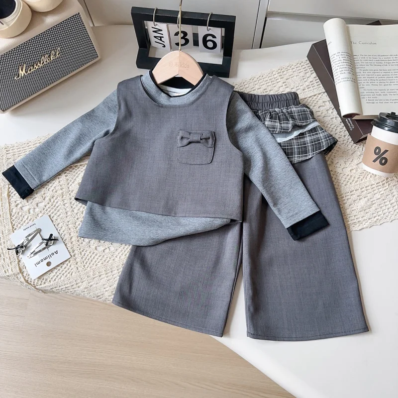 

New Korean Style Girls' Outfit for Spring and Autumn, Stylish Vest and Base Shirt for Baby Girls2025Three-piece pants set
