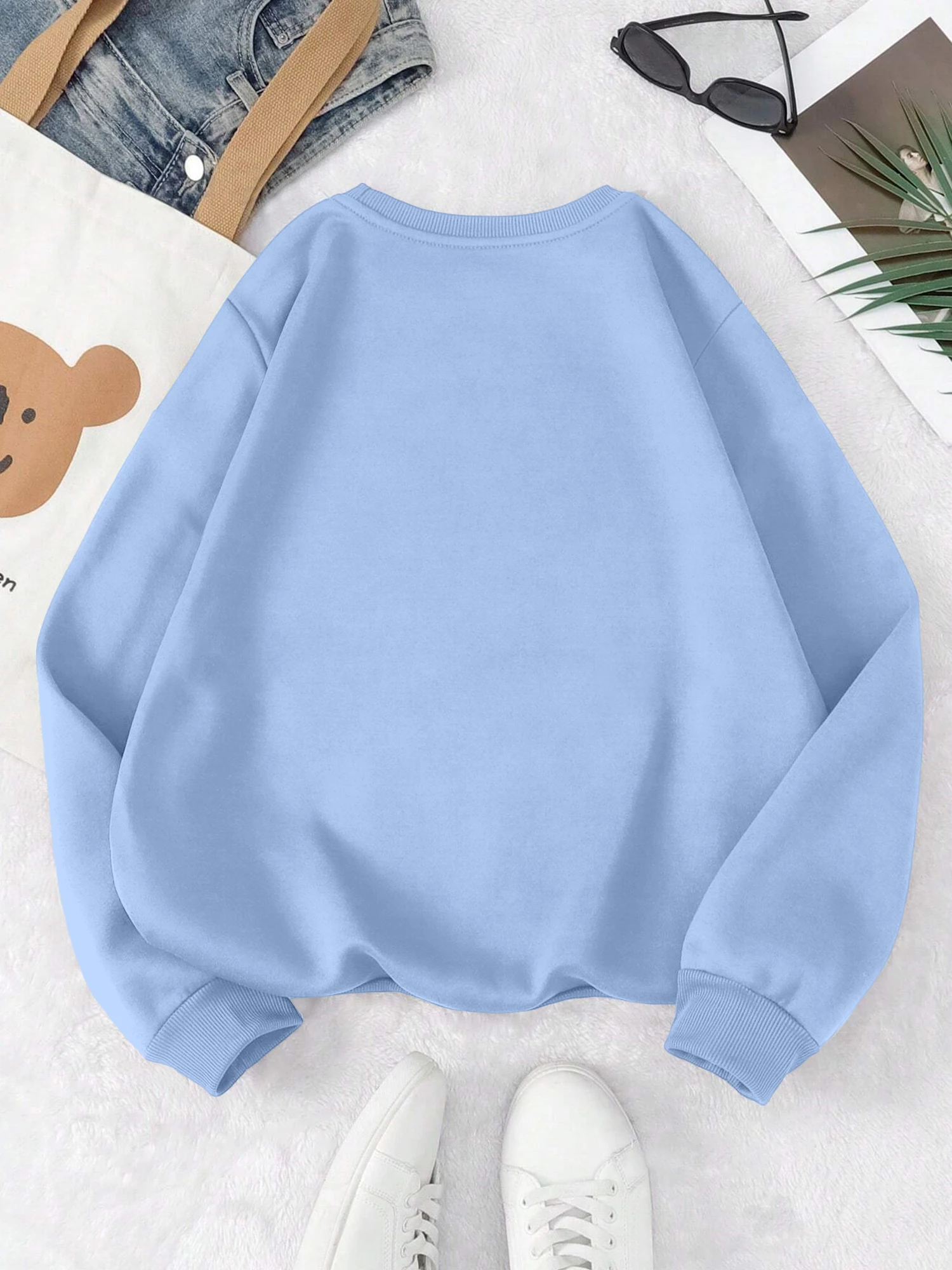 Bonbonfarbener, einfarbiger Langarmpullover aus weichem und hautfreundlichem Stoff, ein modisches Must-Have für alle Jahreszeiten