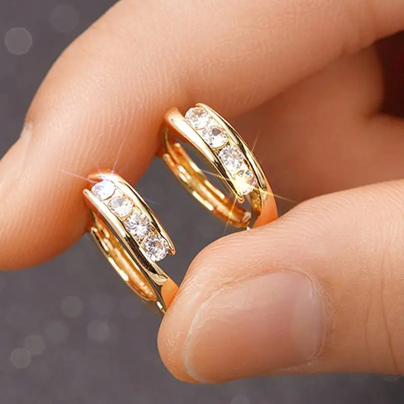 Huitan Wunderschöne Damen-Creolen, elegante Kreisohrringe für den Alltag, Party-Accessoires, modischer Schmuck für Hochzeit und Verlobung, mit CZ-Steinbesatz